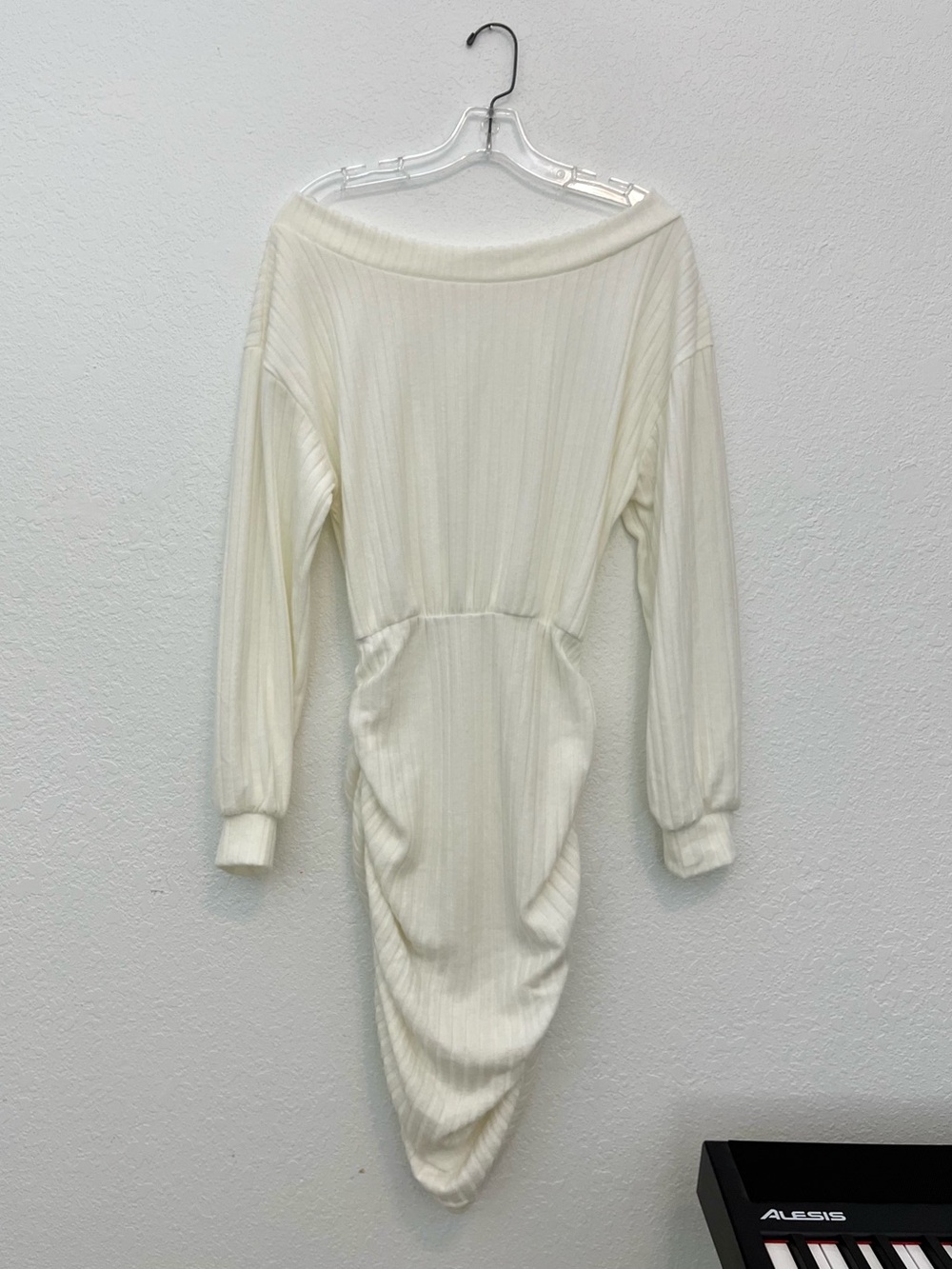 Elegant Off-White Ribbed Long-Sleeve Dress